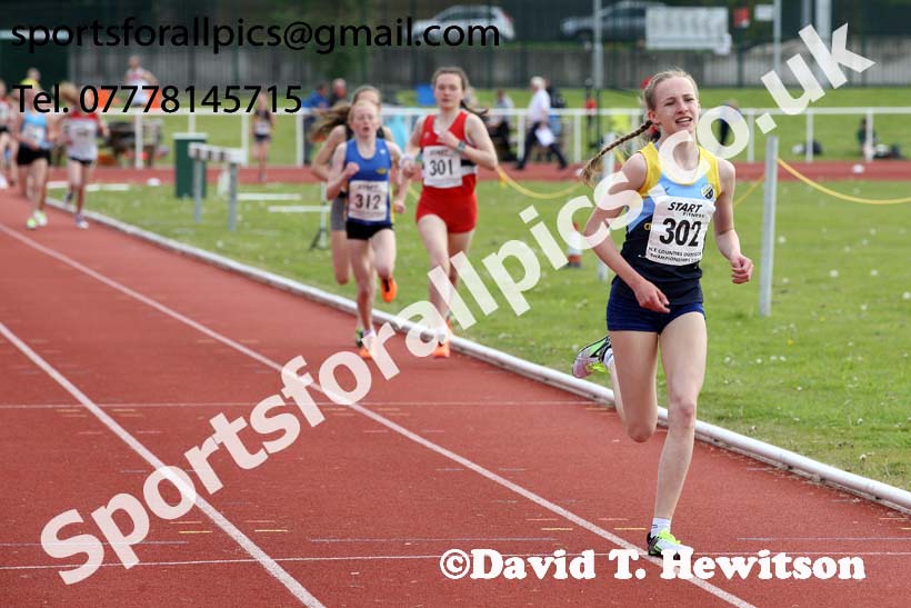 Girls under-15s 1500 metres, 2019 North Eastern Track and Field Champs., Middlesbrough. Photo:  David T. Hewitson/Sports for All Pics
